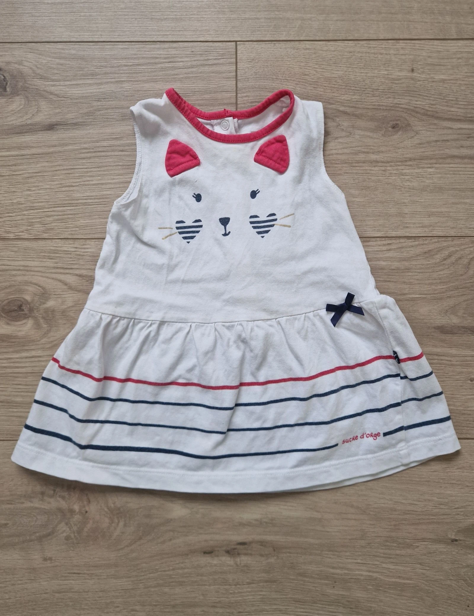 🐱 Robe Sucre d’orge – blanche marine et fuchsia motif chat – bébé fille – 9 mois – bon état